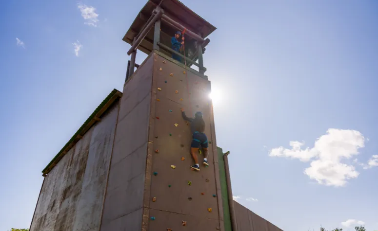 Torre de escalada de 10 metros