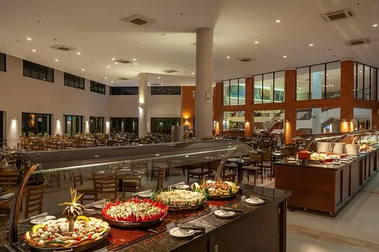 Buffet do Food Court do resort